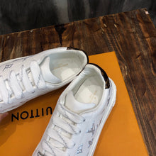 Load image into Gallery viewer, Louis Vuitton Time Out Sneaker
