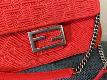 Load image into Gallery viewer, Fendi Midi Baguette Chain Bag