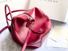 Load image into Gallery viewer, Givenchy Medium Antigona Soft Bag In Smooth Leather
