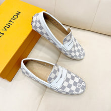 Load image into Gallery viewer, Louis Vuitton Mocassin Loafer