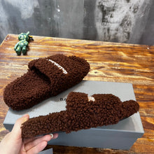 Load image into Gallery viewer, Balenciaga Furry Slide Sandals