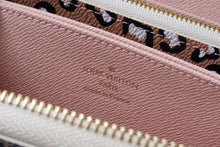 Load image into Gallery viewer, Louis Vuitton Zippy Wallet