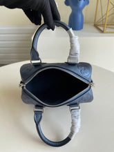 Load image into Gallery viewer, Louis Vuitton Speedy Bandouliere 20 Bag