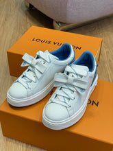 Load image into Gallery viewer, Louis Vuitton Time Out Sneakers