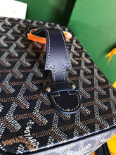 Load image into Gallery viewer, Goyard Muse Vanity Case Bag