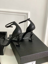 Load image into Gallery viewer, YSL Opyum Heels