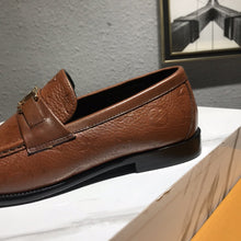 Load image into Gallery viewer, Louis Vuitton Shoe