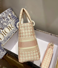 Load image into Gallery viewer, Christian Dior Medium Lady D Lite Bag