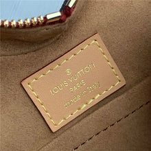 Load image into Gallery viewer, Louis Vuitton Game On Coeur Bag