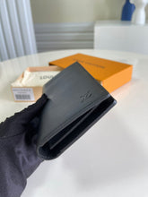 Load image into Gallery viewer, Louis Vuitton Brazza Wallet