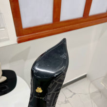 Load image into Gallery viewer, Fendi Fendace Boots