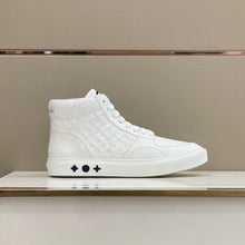 Load image into Gallery viewer, Louis Vuitton Ollie  Sneakers