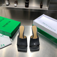 Load image into Gallery viewer, Bottega Veneta Stretch Heels