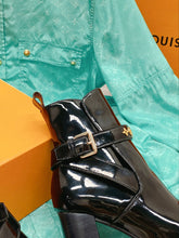 Load image into Gallery viewer, Louis Vuitton Star Trail Ankle Boots