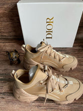 Load image into Gallery viewer, Dior D Connect Sneaker - LUXURY KLOZETT