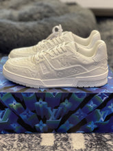 Load image into Gallery viewer, Louis Vuitton Trainer Sneakers