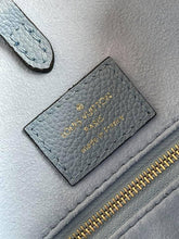 Load image into Gallery viewer, Louis Vuitton OnTheGo MM Tote Bag - LUXURY KLOZETT