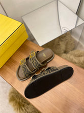 Load image into Gallery viewer, Fendi Men Slides
