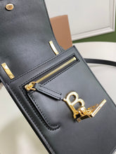 Load image into Gallery viewer, Burberry Robin Leather Bag