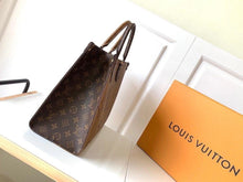 Load image into Gallery viewer, Louis Vuitton OnTheGo MM Tote Bag - LUXURY KLOZETT