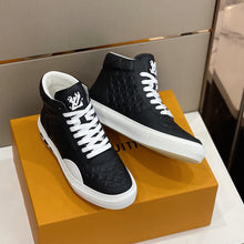 Load image into Gallery viewer, Louis Vuitton Ollie  Sneakers