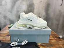 Load image into Gallery viewer, Balenciaga Triple S Sneakers