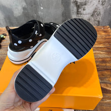 Load image into Gallery viewer, Louis Vuitton Archlight Flat Sandals