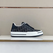 Load image into Gallery viewer, Christian Dior D Freeway Sneakers