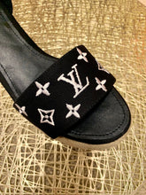 Load image into Gallery viewer, Louis Vuitton Starboard Wedge Sandals