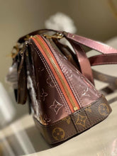 Load image into Gallery viewer, Louis Vuitton Alma BB Bag - LUXURY KLOZETT