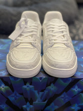 Load image into Gallery viewer, Louis Vuitton Trainer Sneakers