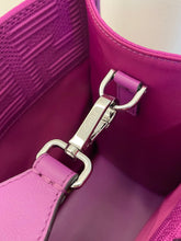 Load image into Gallery viewer, Fendi Sunshine Shopper Meduim Bag