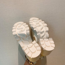 Load image into Gallery viewer, Gucci Leather Boot With Ankle Belt