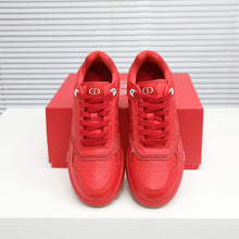 Load image into Gallery viewer, Christian Dior World Tour B27 Low Top Sneaker