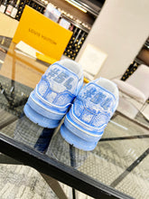 Load image into Gallery viewer, Louis Vuitton Trainer Sneakers