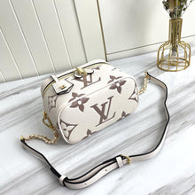 Load image into Gallery viewer, Louis Vuitton Vanity PM Bag - LUXURY KLOZETT