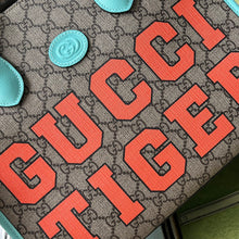 Load image into Gallery viewer, Gucci Tiger GG Medium Tote Bag