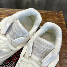 Load image into Gallery viewer, Versace Odissea Sneakers