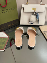 Load image into Gallery viewer, Gucci GG Sandal