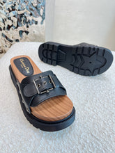 Load image into Gallery viewer, Christian Dior Diorquake Strap Slide