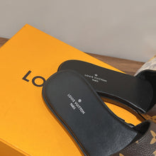 Load image into Gallery viewer, Louis Vuitton Lock it flat Mule