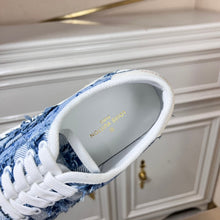 Load image into Gallery viewer, Louis Vuitton Ollie  Sneakers