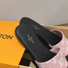 Load image into Gallery viewer, Louis Vuitton Lock it flat Mule