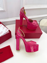 Load image into Gallery viewer, VALENTINO GARAVANI TAN-GO PLATFORM PATENT LEATHER SANDAL 155MM