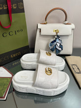 Load image into Gallery viewer, Gucci GG Slide Sandal