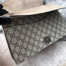 Load image into Gallery viewer, Gucci Dionysus Small shoulder bag - LUXURY KLOZETT