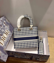 Load image into Gallery viewer, Christian Dior Medium Lady D Lite Bag