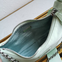Load image into Gallery viewer, Prada Re- Edition 2005 Re-Nylon Bag