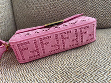 Load image into Gallery viewer, Fendi Baguette Bag