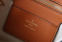 Load image into Gallery viewer, Louis Vuitton Pont 9 Soft MM Bag